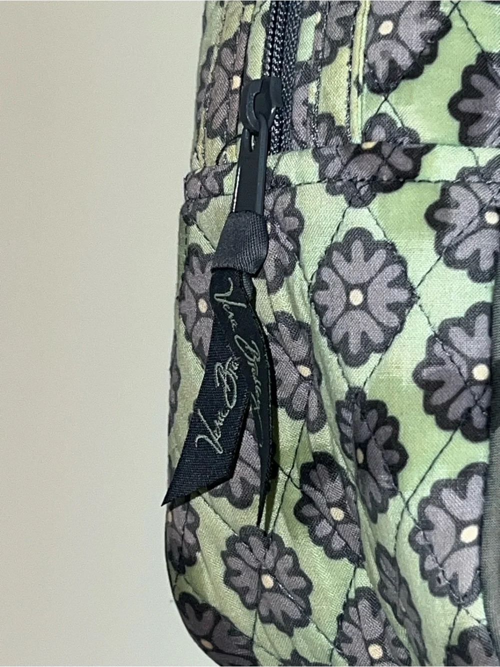 Vera Bradley Quilted Insulated Lunch Bag – Mint Green & Gray Floral